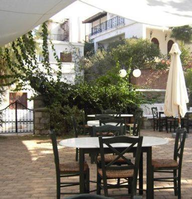 Oasis Hotel Masouri Exterior photo