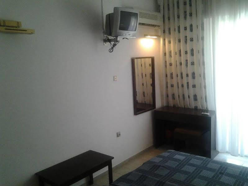 Oasis Hotel Masouri Exterior photo